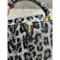 Сумка Louis Vuitton Capucines BB Mini Grey Leopard