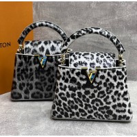 Сумка Louis Vuitton Capucines BB Mini White Leopard