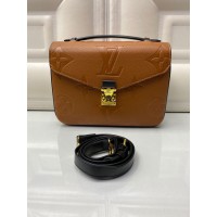 Женская сумка Louis Vuitton Pochette Metis коричневая