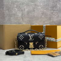 Сумка Louis Vuitton Pochette Monogram Noir Beige