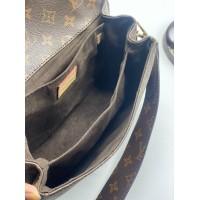 Женская сумка Louis Vuitton Pochette metis через плечо коричневая 