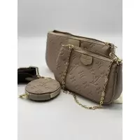 Сумка Louis Vuitton Multi Pochette бежевая